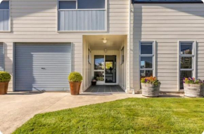 Whitby Pvt Room, Porirua